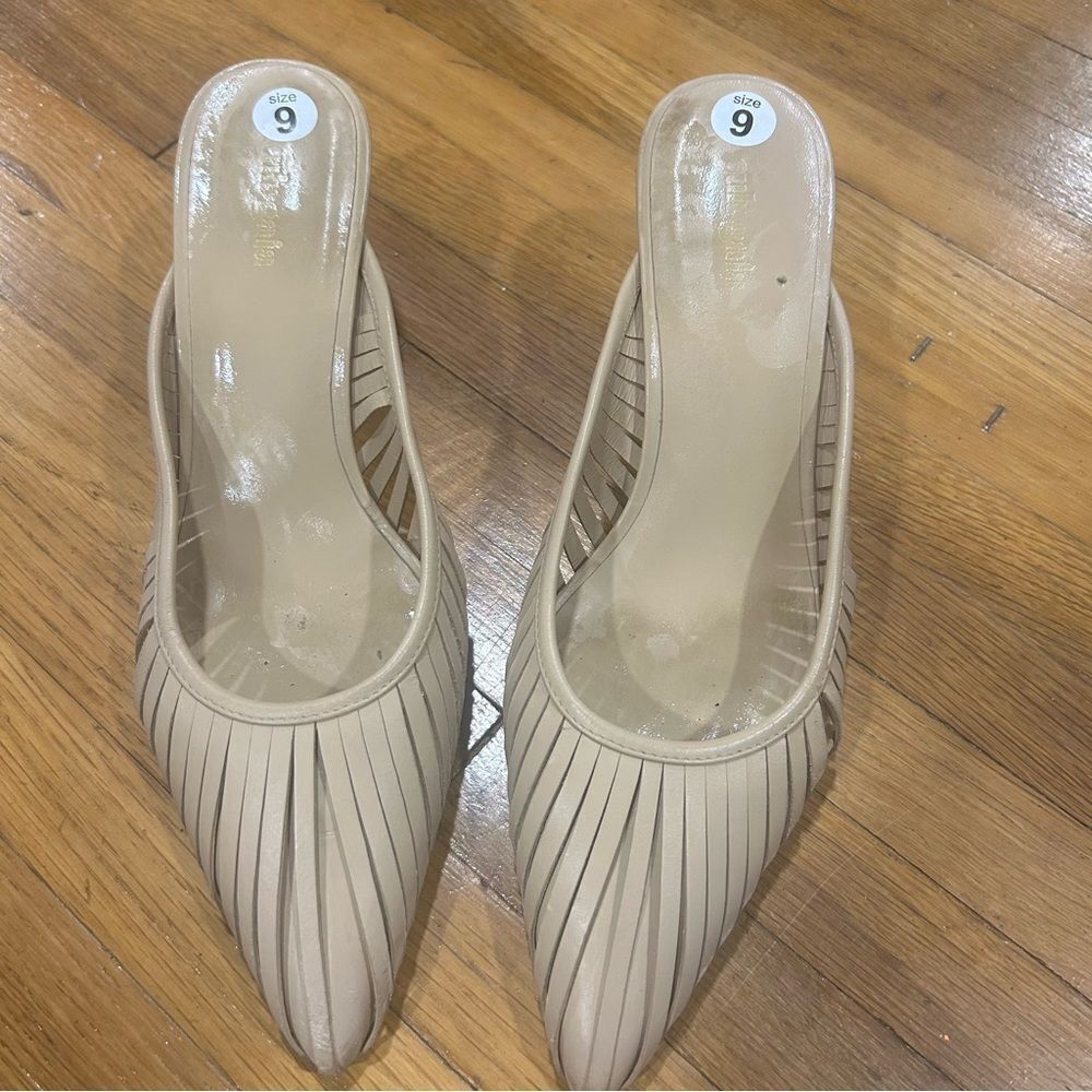 Cult Gaia Beige Mules with Unique Heel - Picture 15 of 16